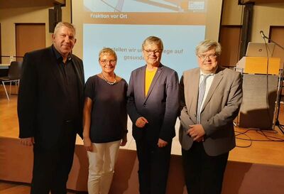 v.l.: Andreas Schwarz, MdB; Sabine Dittmar, MdB; Martin Lücke, Oberarzt und Betriebsrat; Thomas Petrak, BRK Lichtenfels