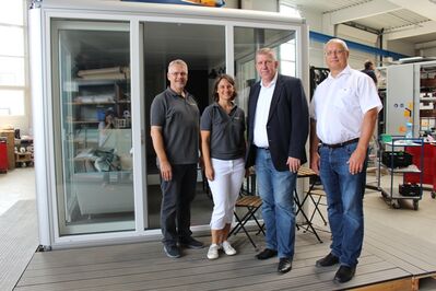 momo mobilmodul mit v.l.: Florian Stolzenberger, Anja Stolzenberger, Andreas Schwarz und Michael Zentgraf